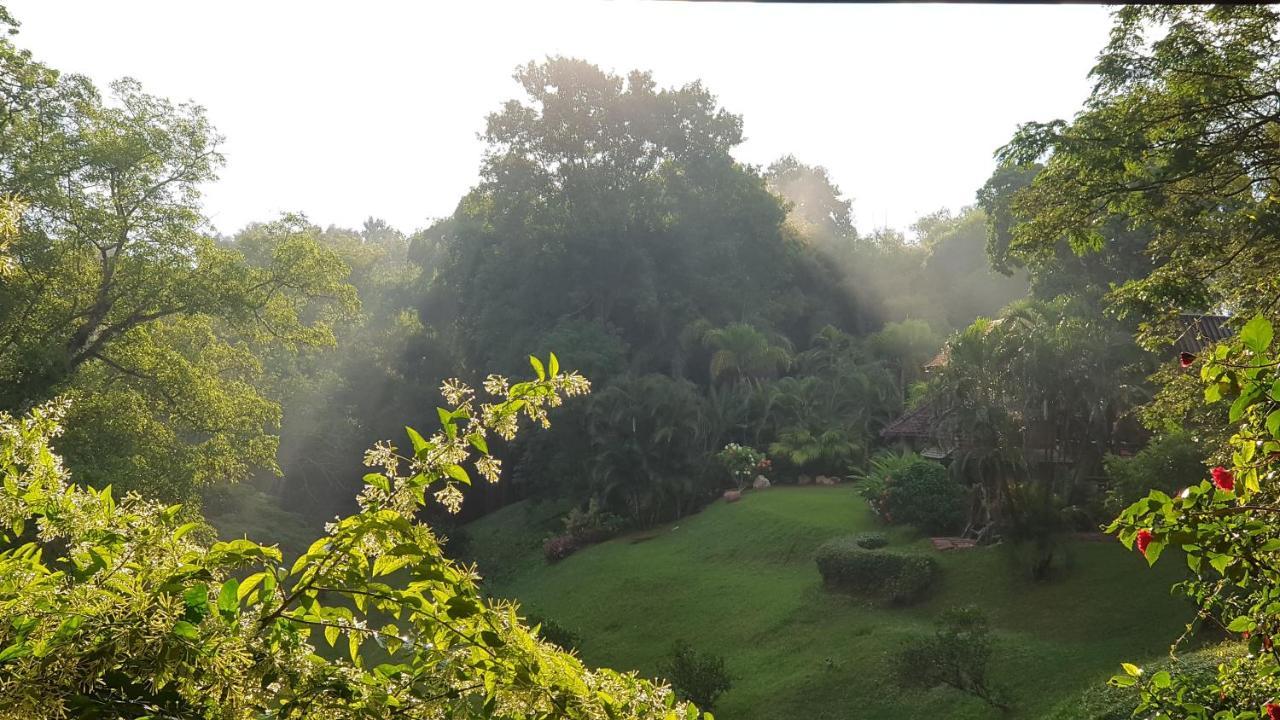 Baan Sakuna Hotel Chiang Khong Esterno foto